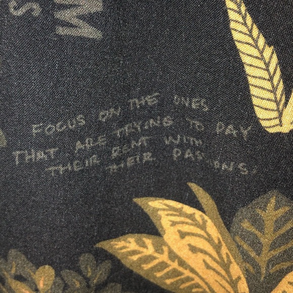 Lrg button down - Picture 6 of 10